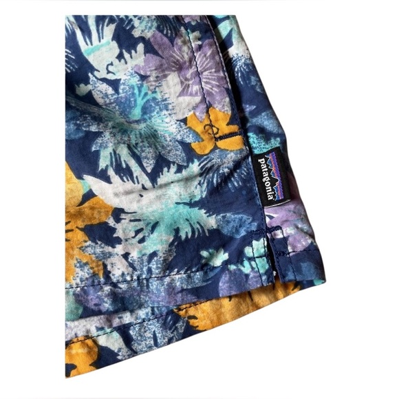 Patagonia womens XS tropical floral shorts 12” waist w/stretch - Picture 4 of 8